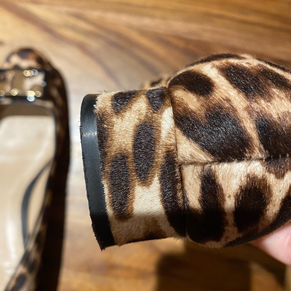[Tory Burch] HP 💕 Gigi Calf-Hair Leopard Pump - Picture 10 of 13